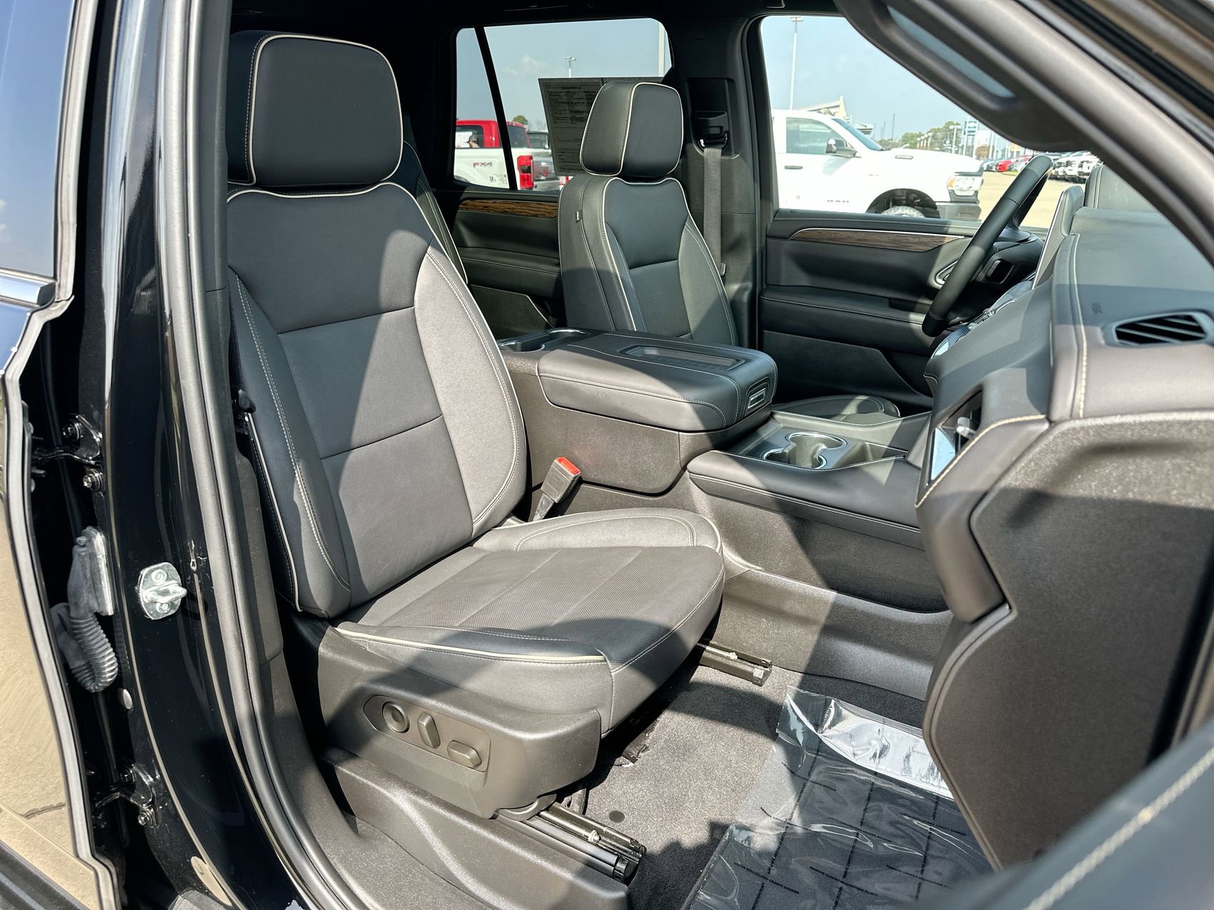 Used 2023 Chevrolet Tahoe Premier image 27