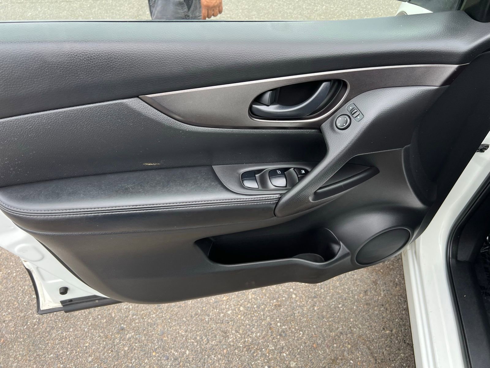 Used 2019 Nissan Rogue Sport S AWD/4WD image 16