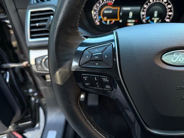 Used 2017 Ford Explorer Platinum image 15