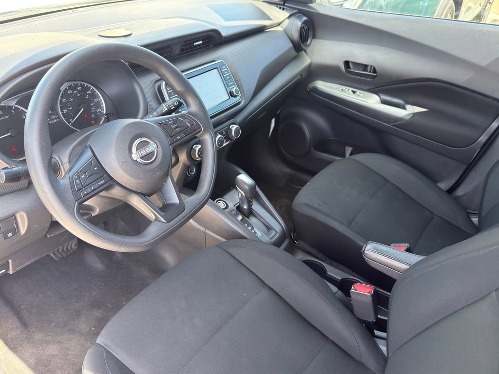 Used 2024 Nissan Kicks S image 12