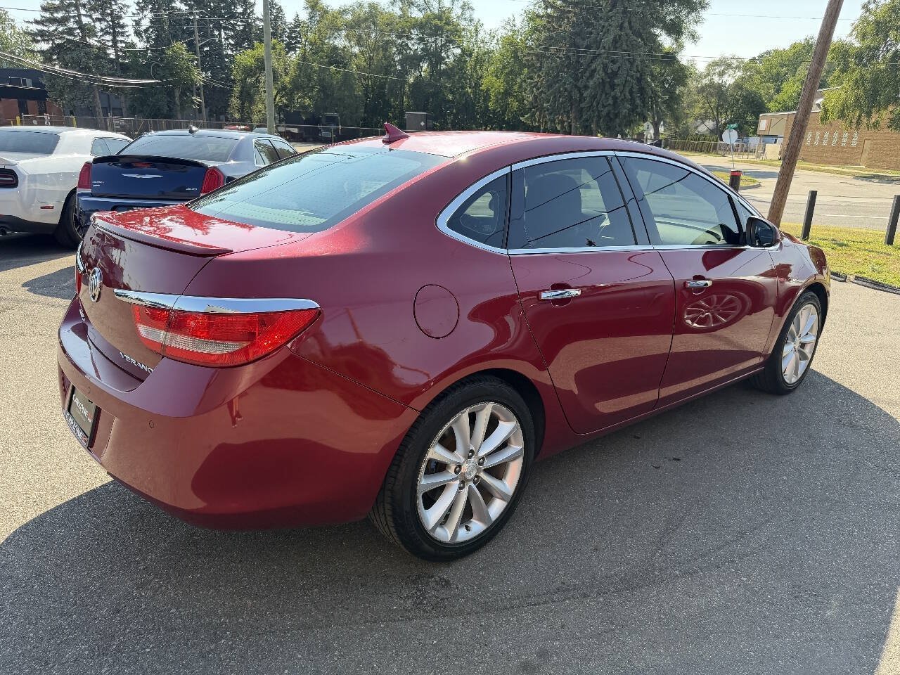 Used 2012 Buick Verano Convenience FWD image 4