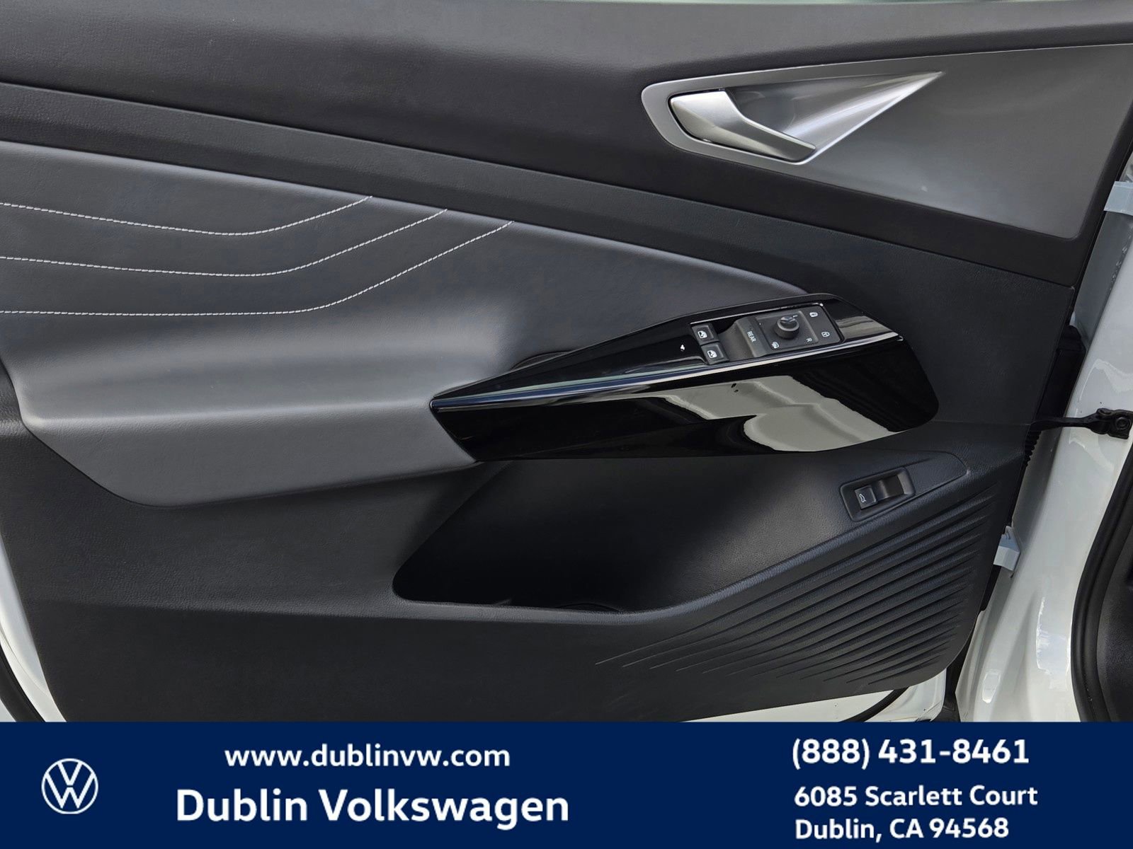 Used 2023 Volkswagen ID.4 Pro S image 10