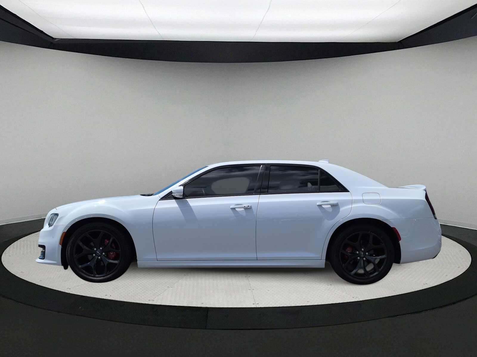 Used 2021 Chrysler 300 S w/ S Model Appearance Package RWD image 5