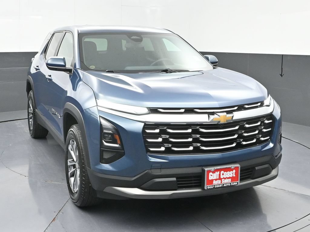 Used 2025 Chevrolet Equinox LT FWD image 3