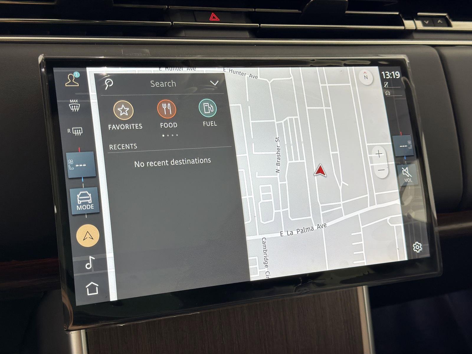 New 2026 Land Rover Range Rover SE image 14