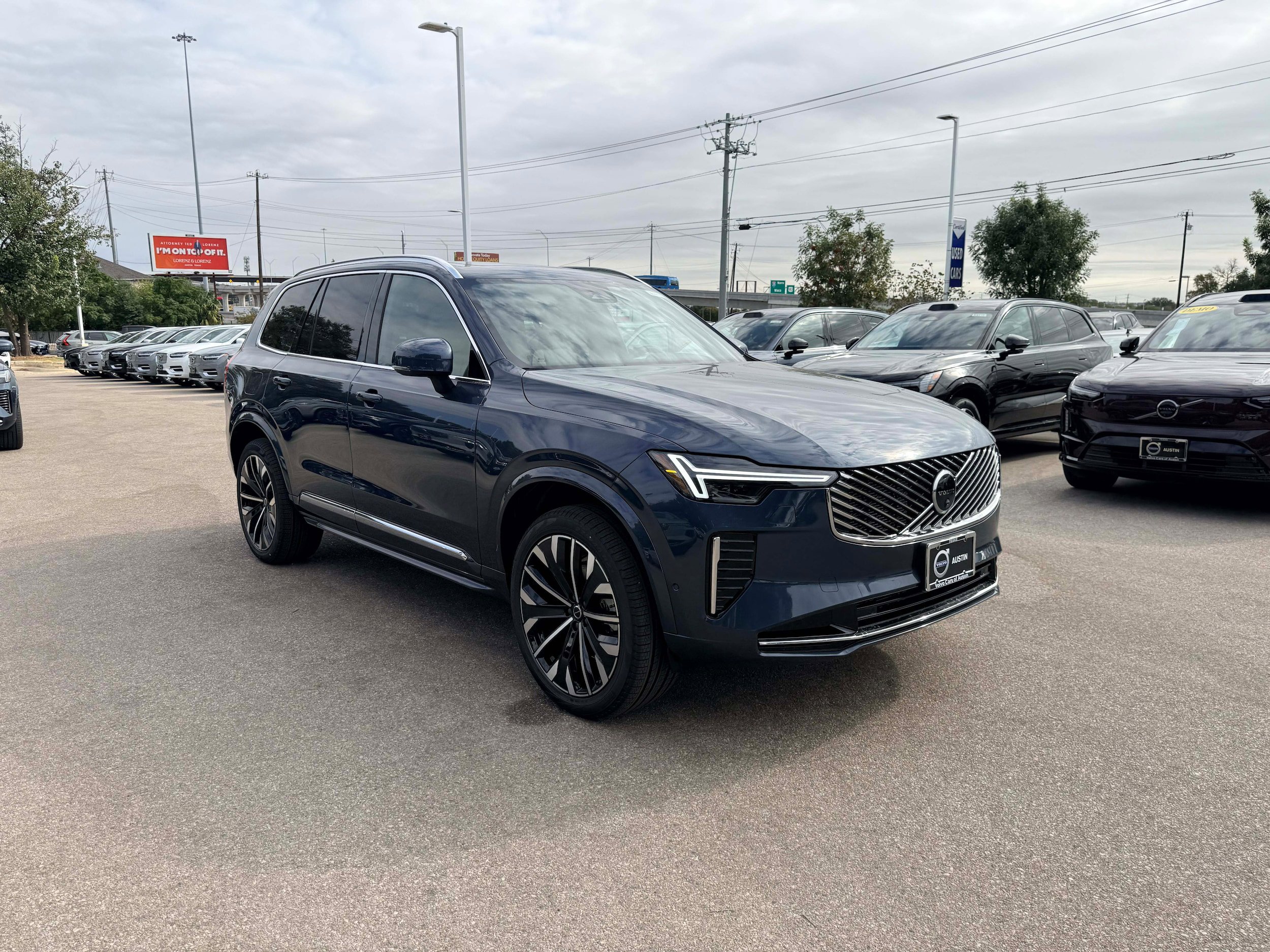 New 2026 Volvo XC90 B6 Plus w/ Protection Package Premier image 7
