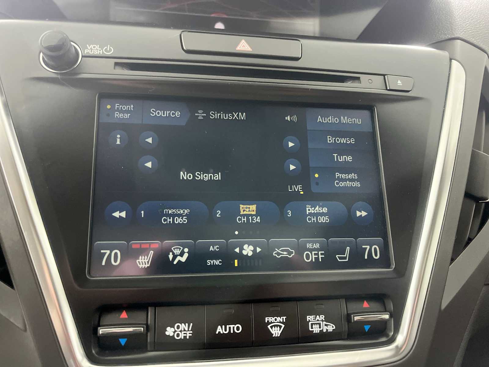 Used 2019 Acura MDX w/ Advance & Entertainment image 12