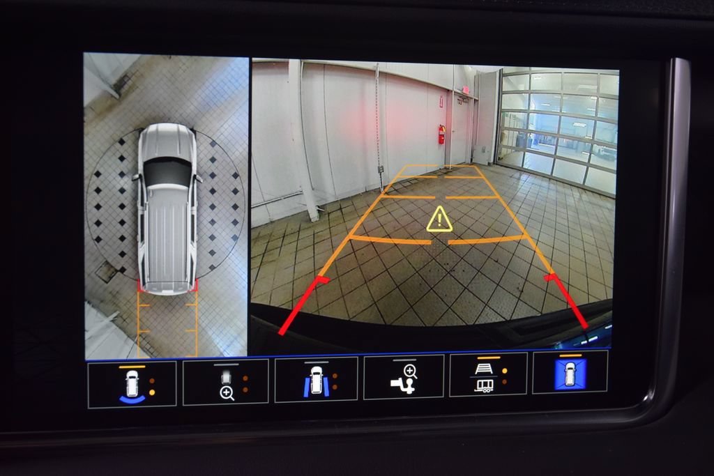 Used 2024 GMC Yukon Denali w/ Max Trailering Package AWD/4WD image 54