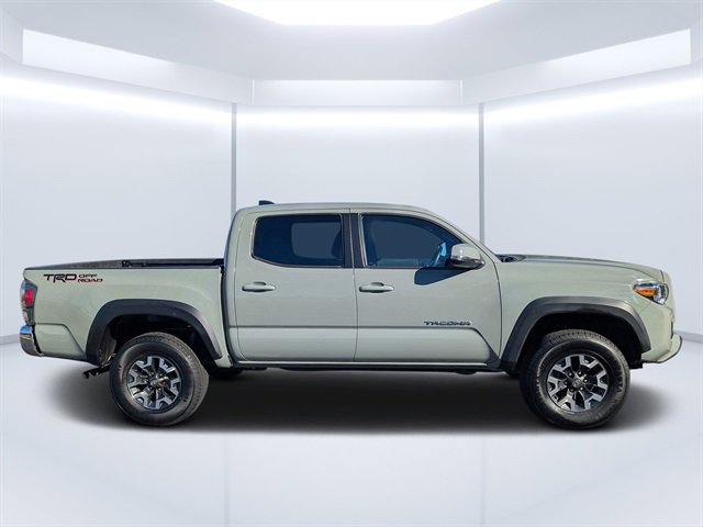 Used 2023 Toyota Tacoma TRD Off-Road image 2