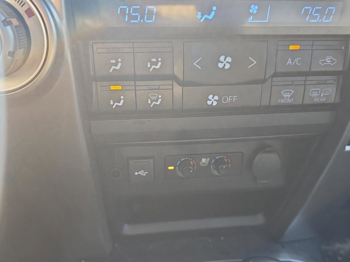 Used 2023 Toyota 4Runner Limited image 34