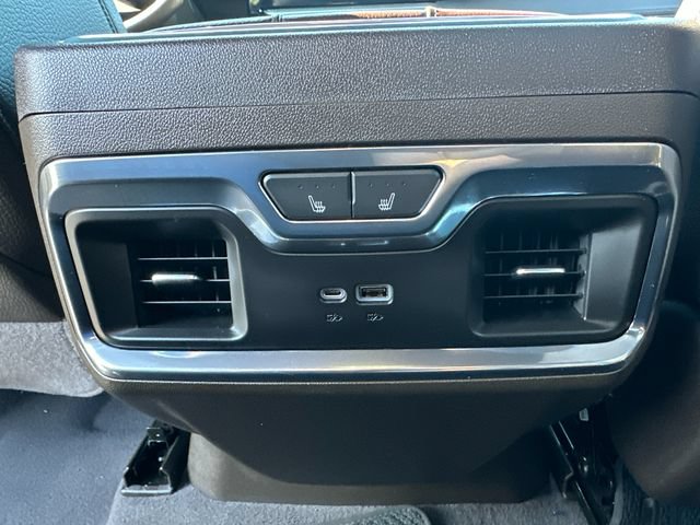 Used 2023 GMC Sierra 1500 Denali w/ Technology Package AWD/4WD image 18