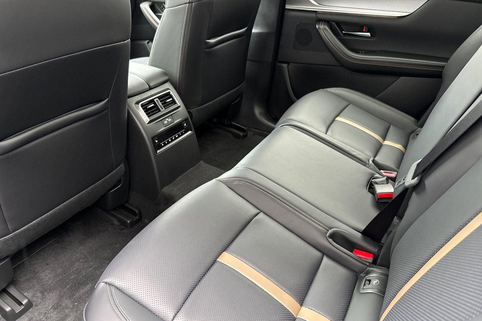 New 2026 MAZDA CX-90 Plug-In Hybrid w/ Premium Plus image 13