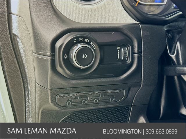 Used 2024 Jeep Wrangler Unlimited Sahara AWD/4WD image 10