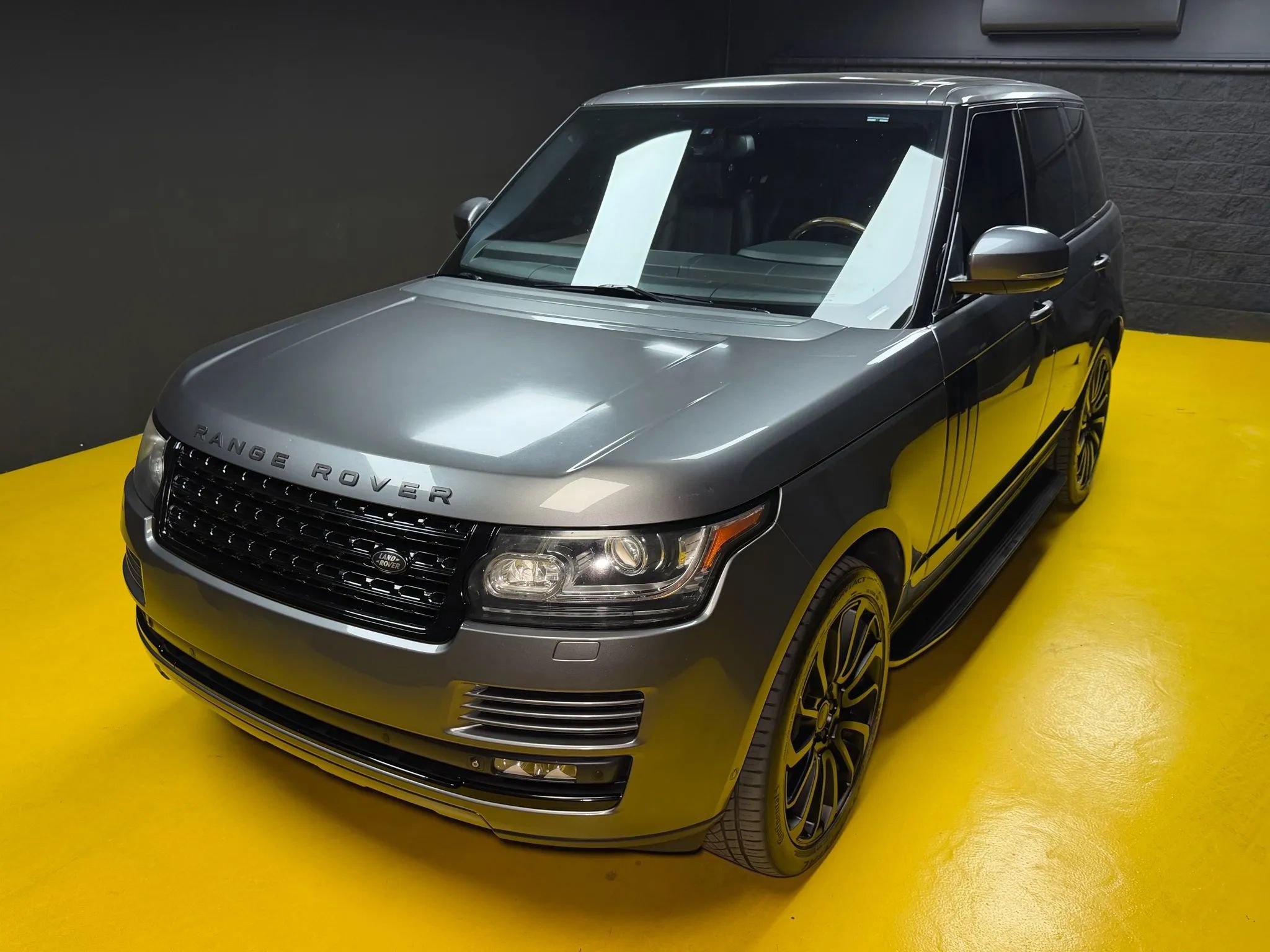 Used 2014 Land Rover Range Rover Supercharged image 59