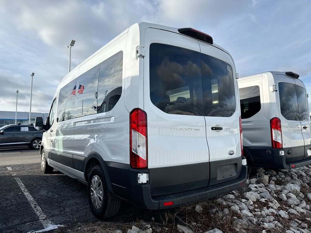 Used 2023 Ford Transit 350 XLT image 2