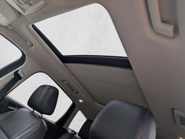 Used 2015 Ford Escape Titanium FWD image 14