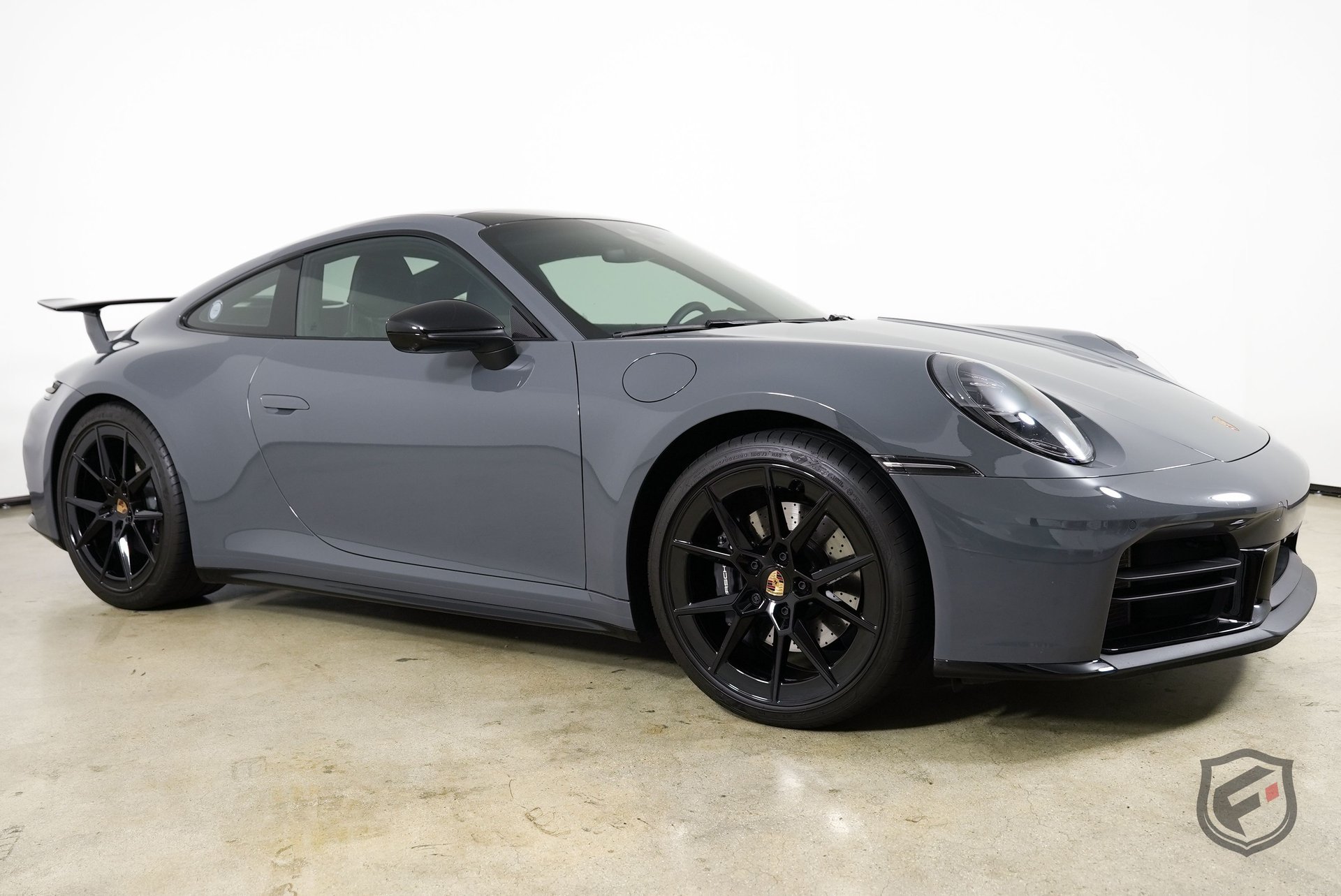 Used 2025 Porsche 911 Carrera RWD image 1