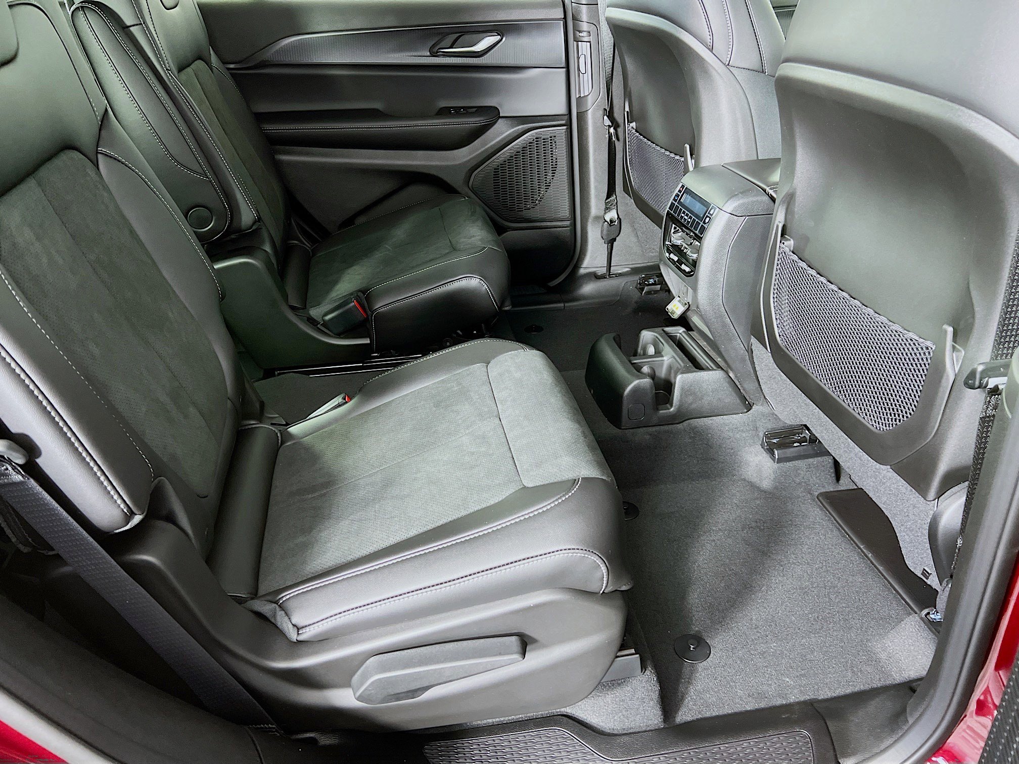 New 2025 Jeep Grand Cherokee L Altitude image 23