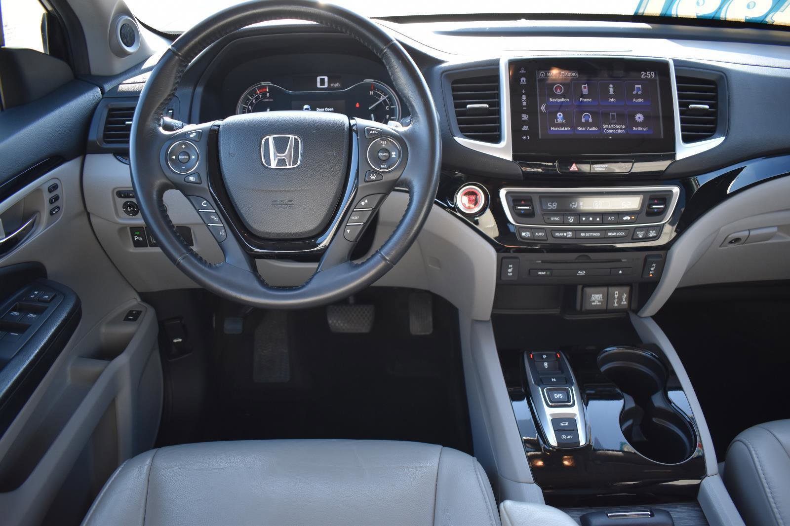 Used 2018 Honda Pilot Touring image 23