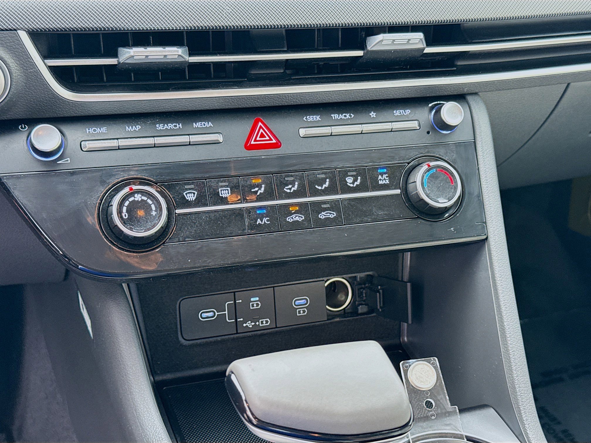 Used 2025 Hyundai Sonata SE image 12