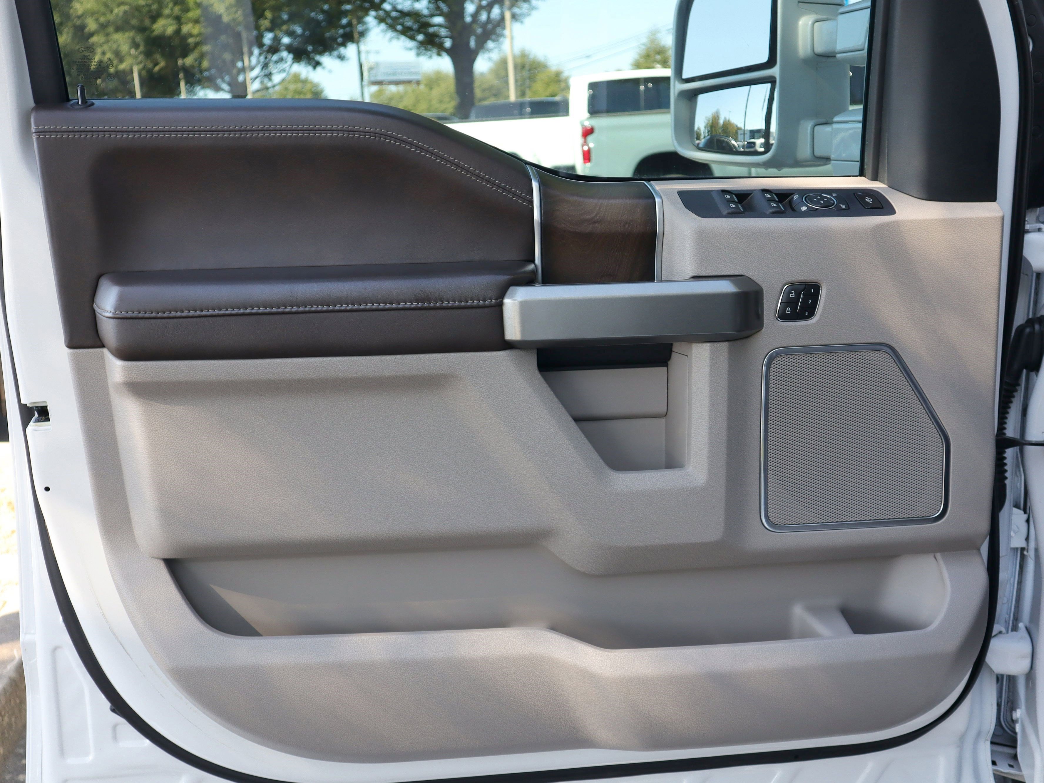 Used 2019 Ford F450 Limited image 16