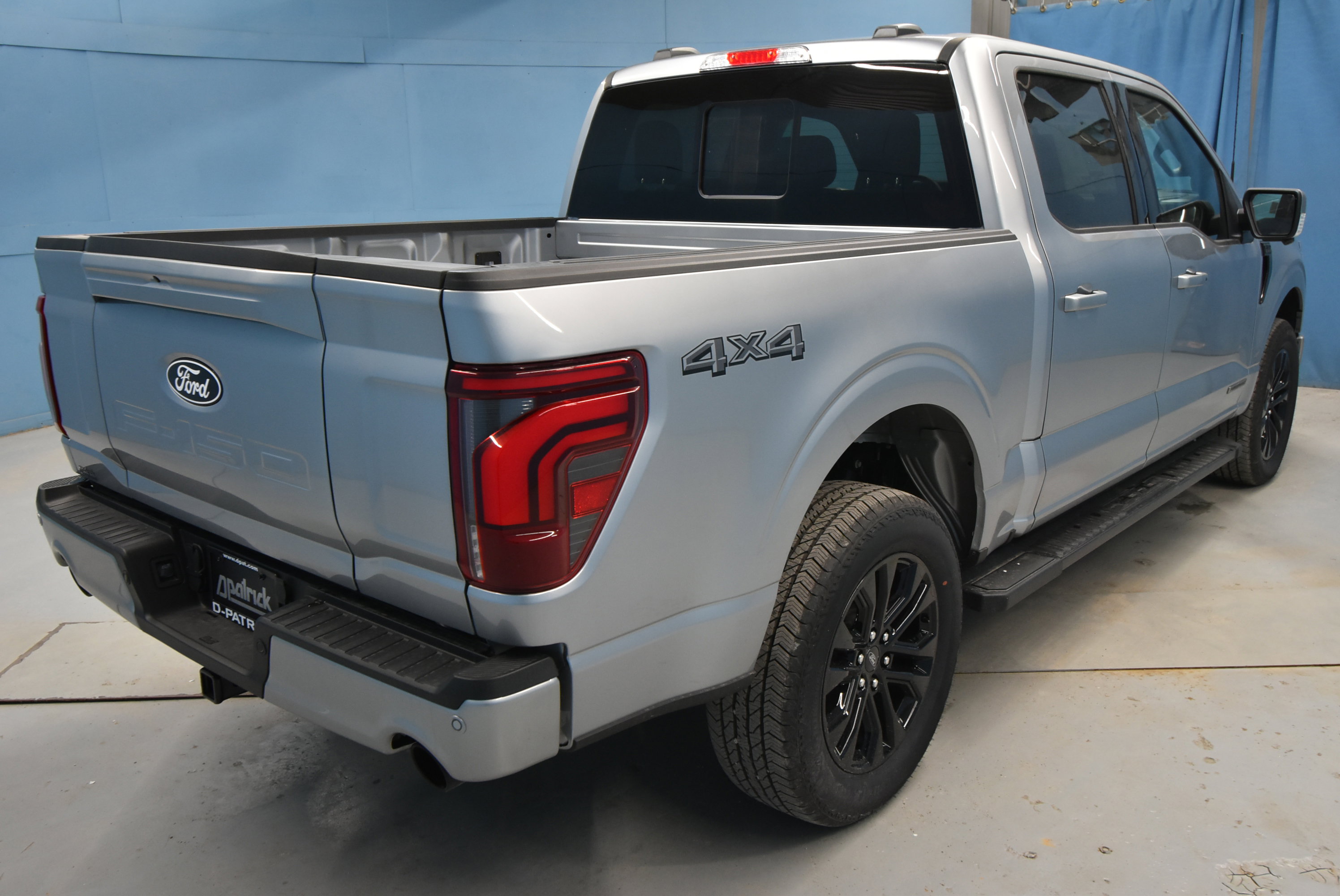 New 2025 Ford F150 Lariat w/ Equipment Group 502A High image 28