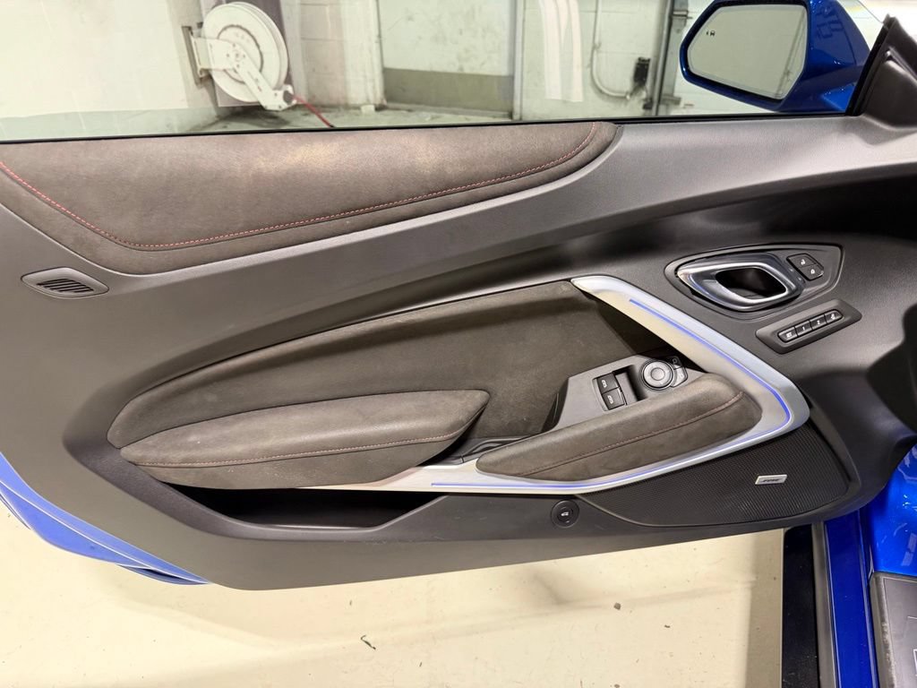 Used 2017 Chevrolet Camaro ZL1 RWD image 29