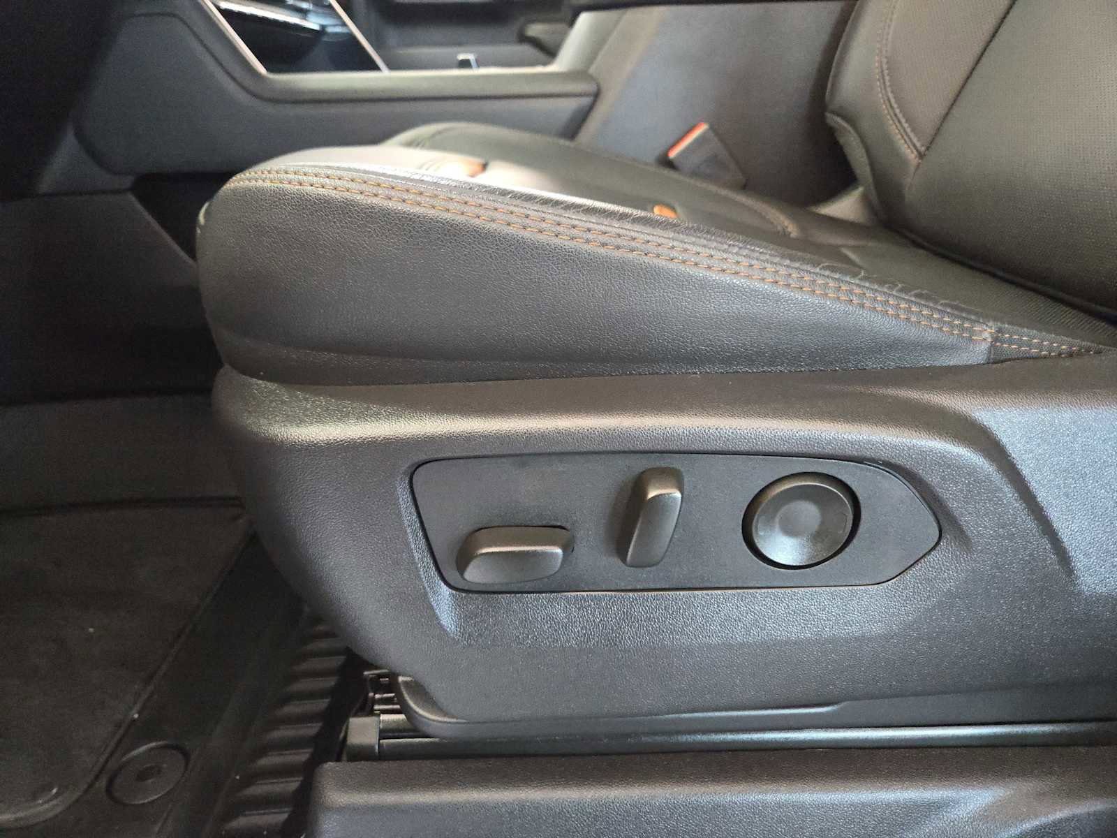 Certified 2024 GMC Sierra 2500 AT4 w/ AT4 Premium Plus Package image 23