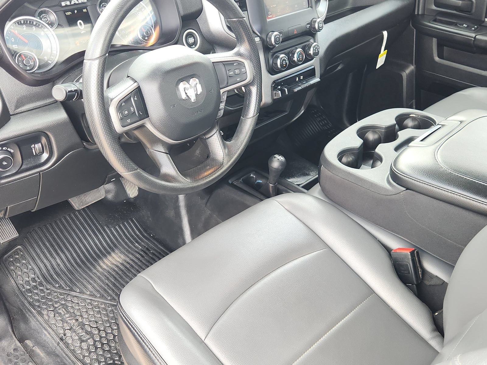 Used 2024 RAM 2500 Tradesman w/ Chrome Appearance Group AWD/4WD image 32