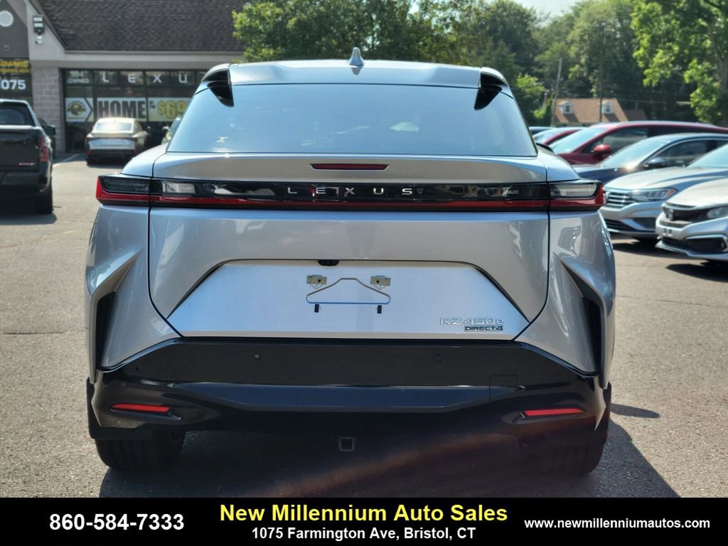 Used 2023 Lexus RZ 450e Premium w/ Accessory Package (A2) image 4