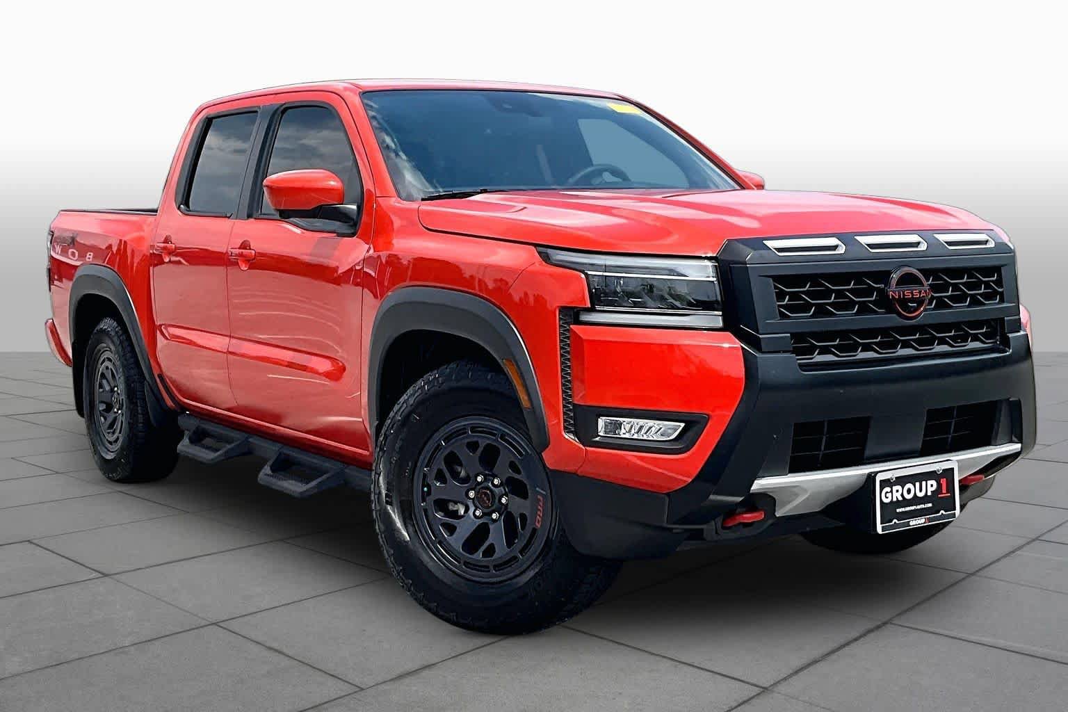 Used 2025 Nissan Frontier Pro-X w/ Pro Convenience Package RWD image 3