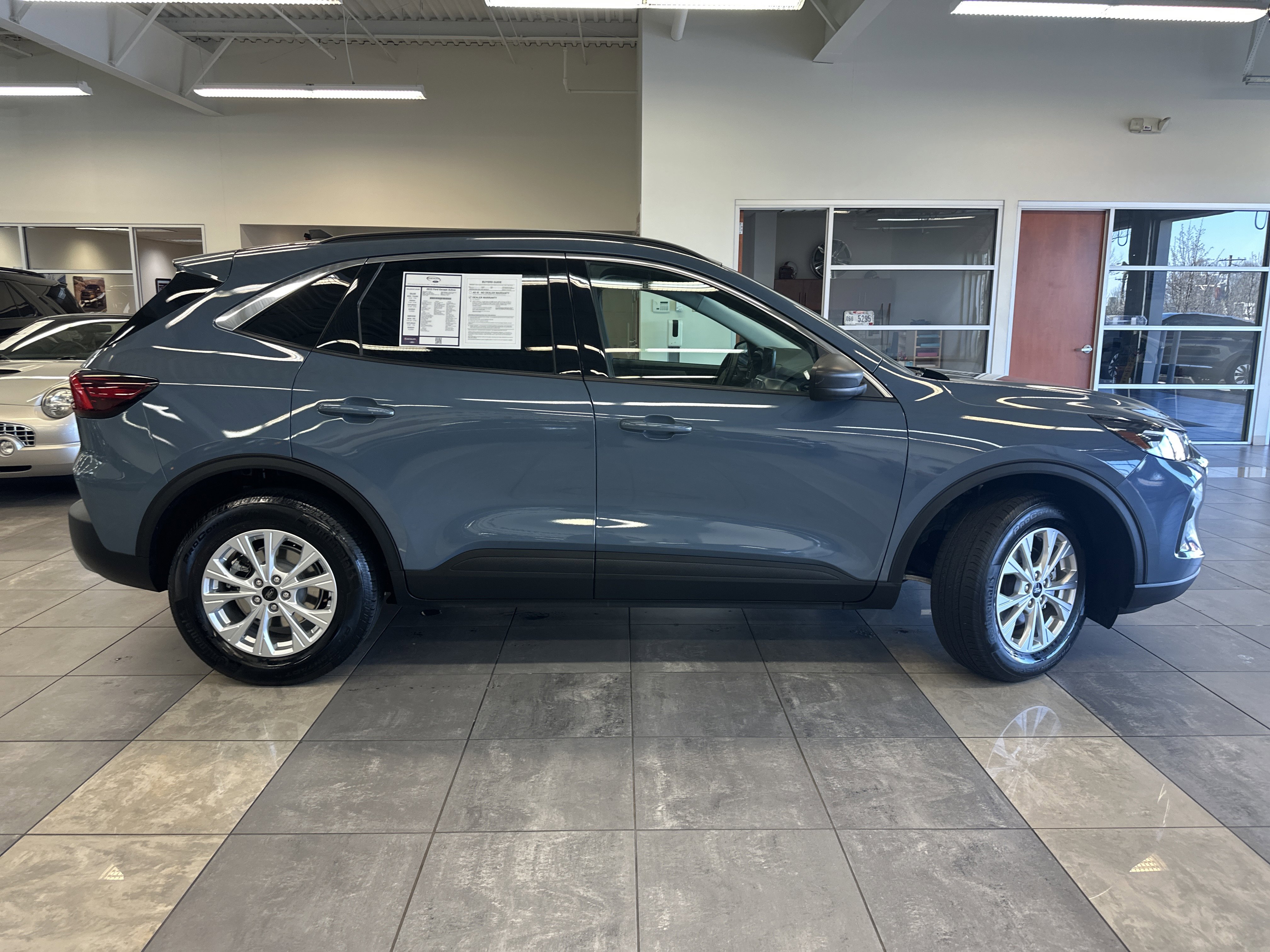 Used 2023 Ford Escape Active image 12