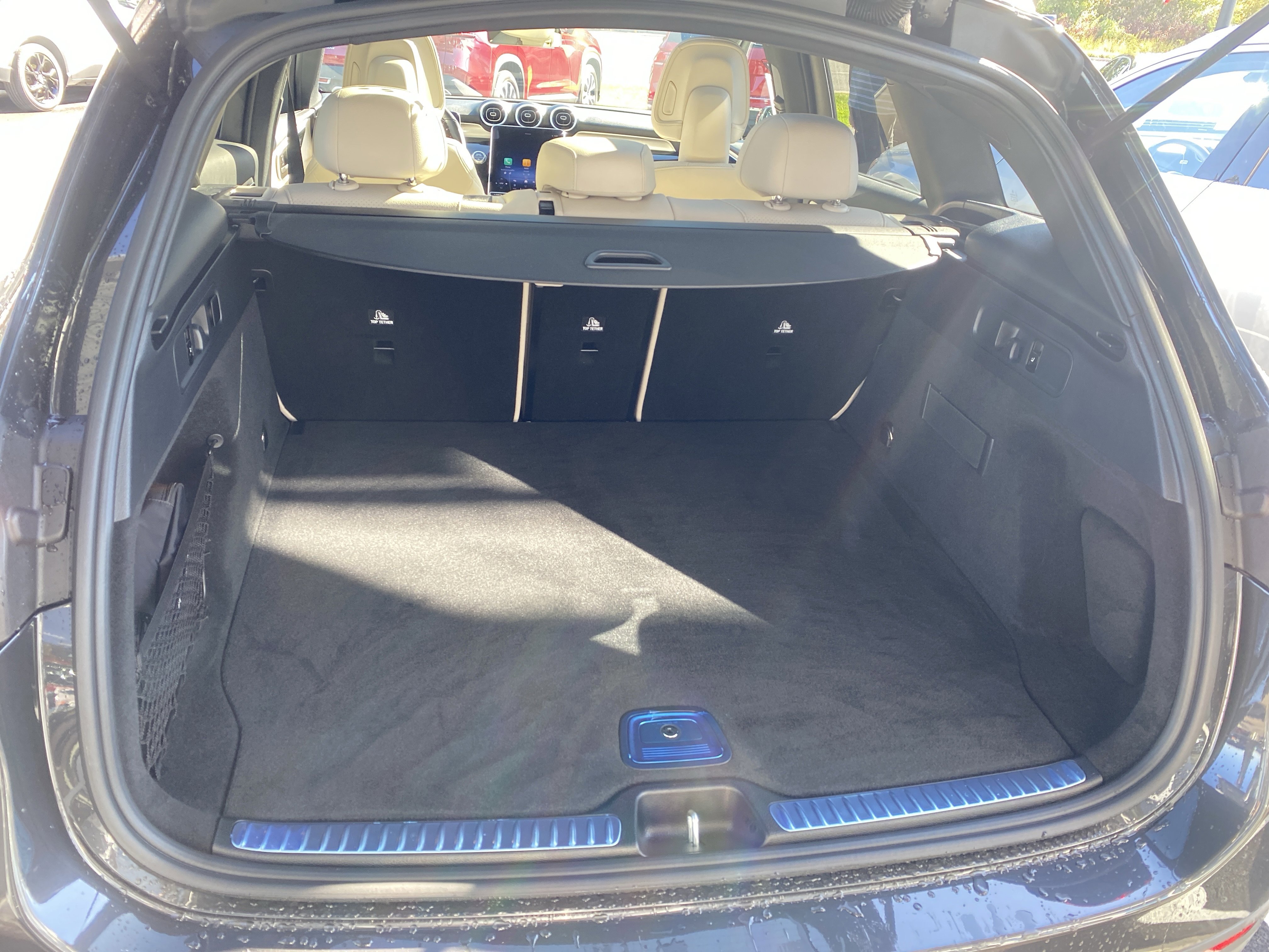 Used 2025 Mercedes-Benz GLC 300 4MATIC image 24