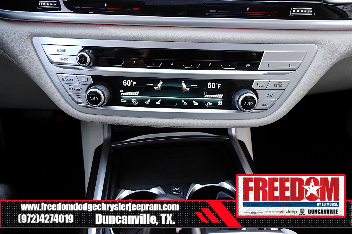 Used 2021 BMW 740i w/ Premium Package RWD image 23
