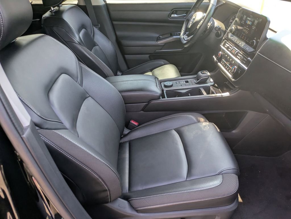 Used 2023 Nissan Pathfinder SL w/ SL Premium Package image 25