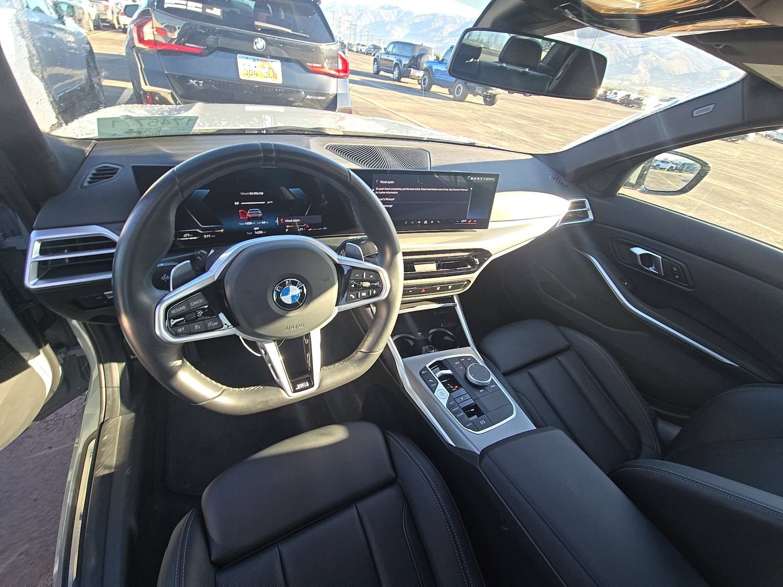 Used 2026 BMW 330i Sedan w/ M Sport Package RWD image 5