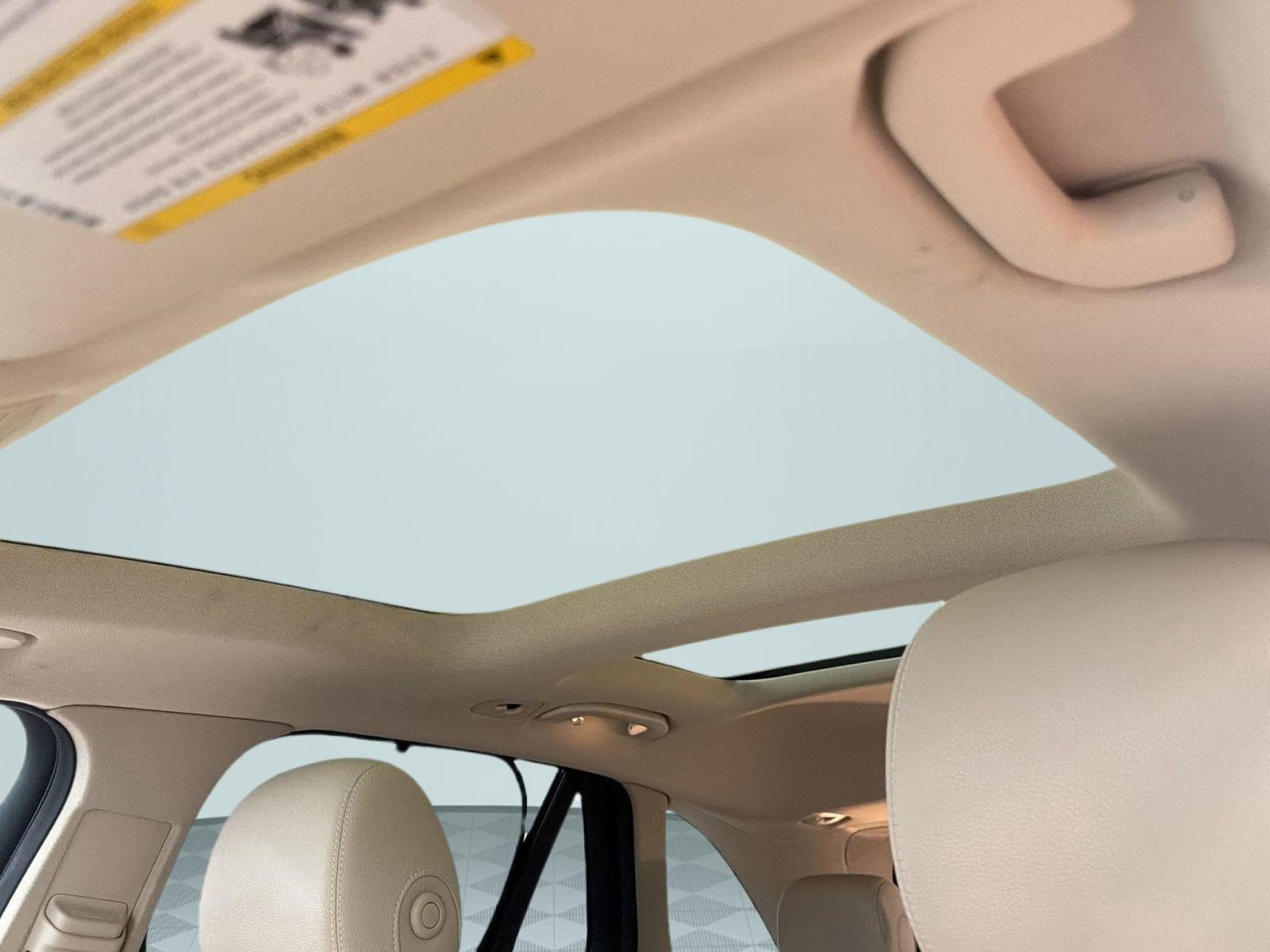 Used 2017 Mercedes-Benz GLC 300 4MATIC image 16