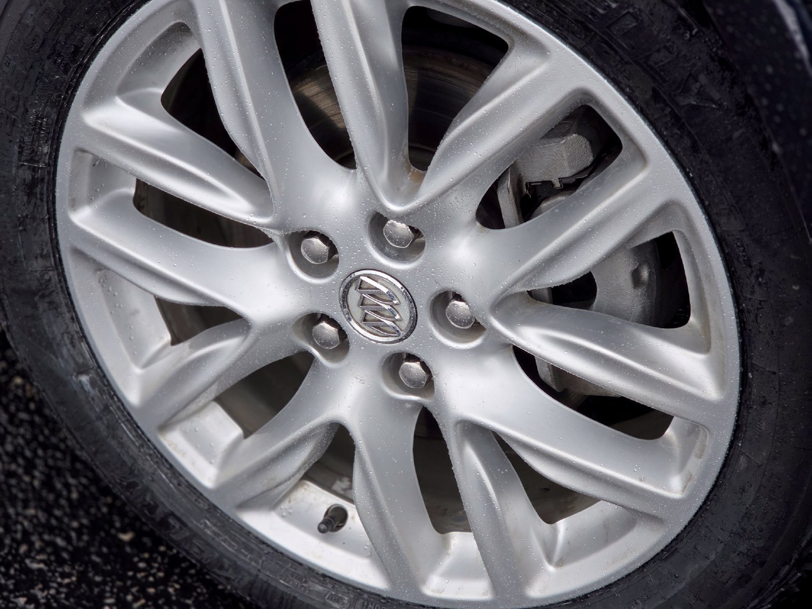Used 2020 Buick Envision Premium AWD/4WD image 11