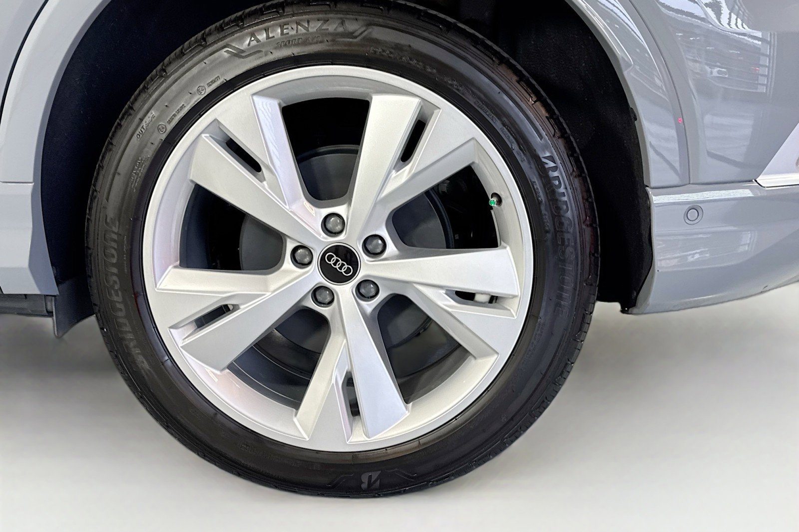 Used 2023 Audi Q4 e-tron Premium Plus AWD/4WD image 30