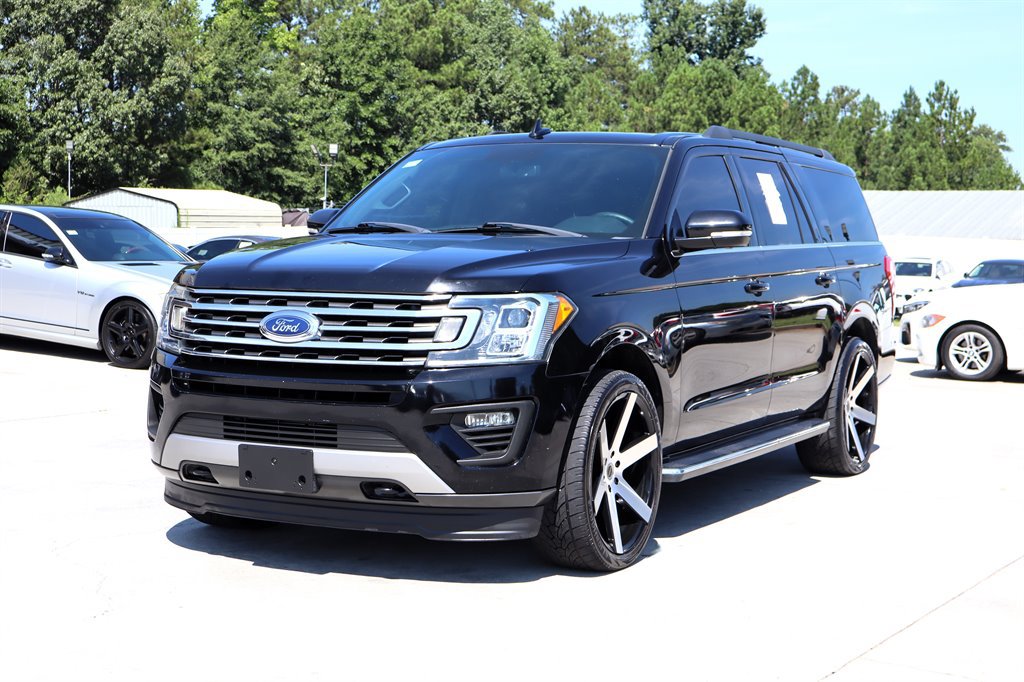 Used 2018 Ford Expedition Max XLT w/ Equipment Group 202A AWD/4WD image 3