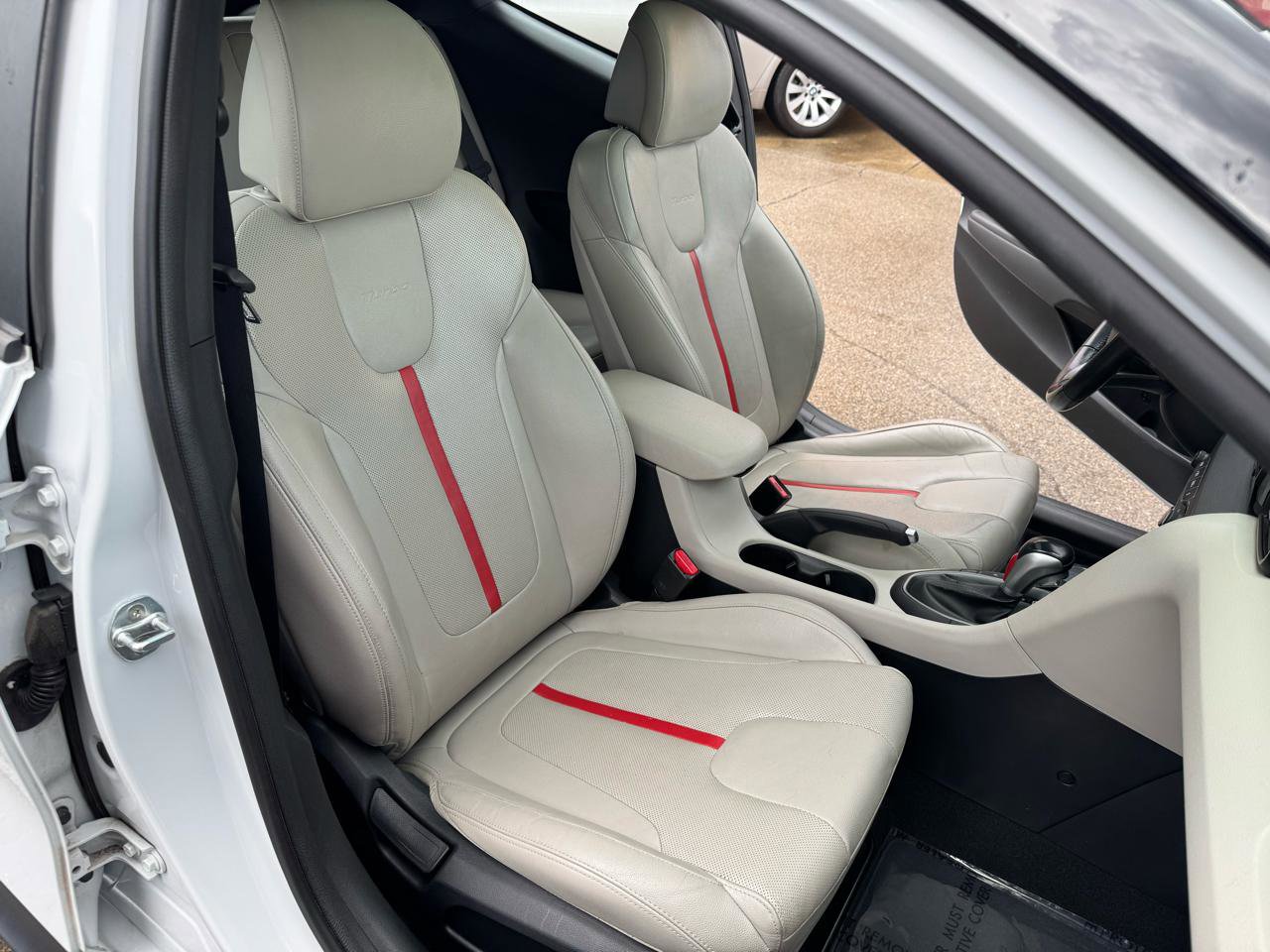 Used 2019 Hyundai Veloster Turbo Ultimate image 15