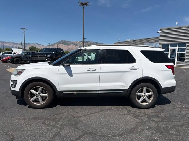 Used 2017 Ford Explorer XLT AWD/4WD image 15