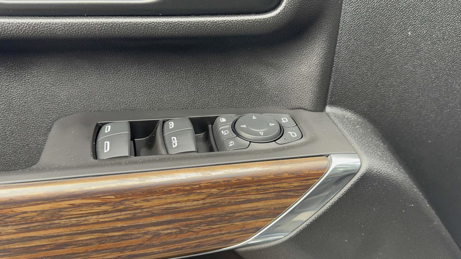 Used 2020 Chevrolet Silverado 3500 High Country w/ Z71 Off-Road Package image 16