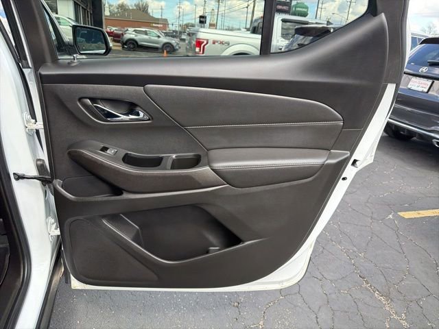 Certified 2023 Chevrolet Traverse LT image 16