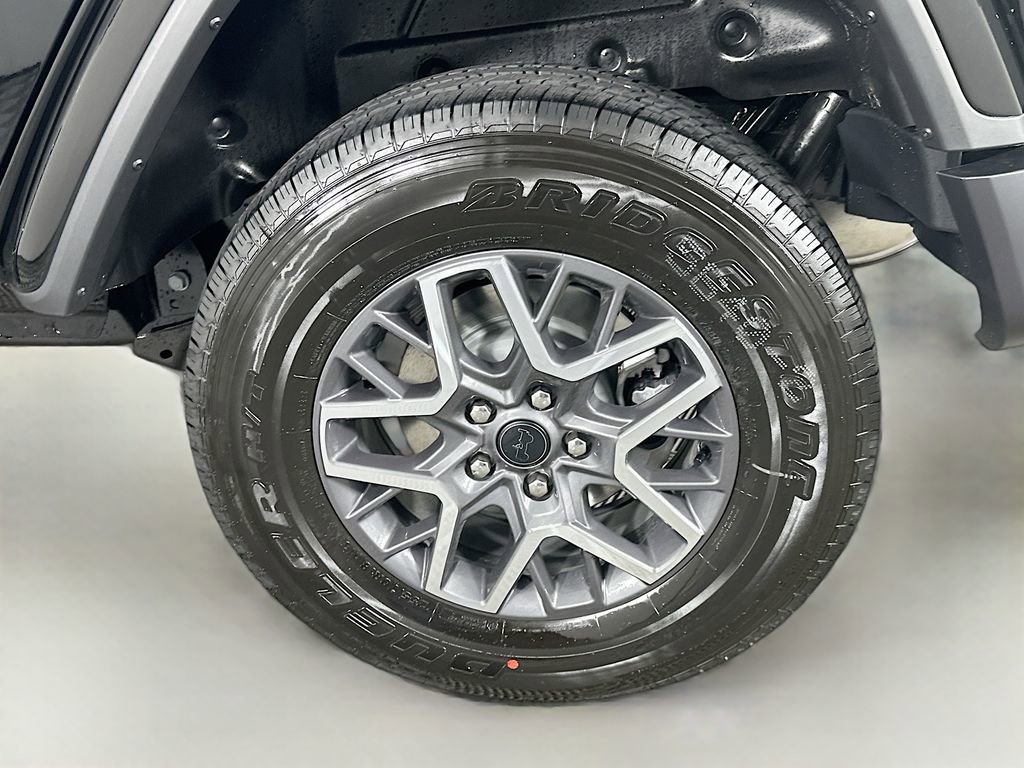 New 2025 Jeep Wrangler Sahara image 17