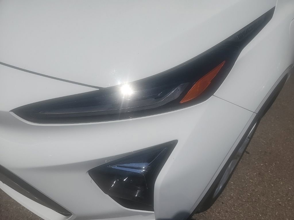 Used 2022 Chevrolet Bolt EUV LT w/ Driver Confidence Package FWD image 5