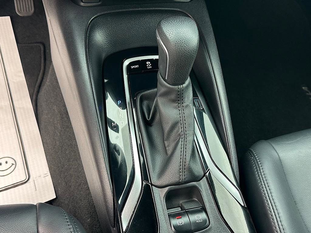 Used 2022 Toyota Corolla XSE FWD image 24