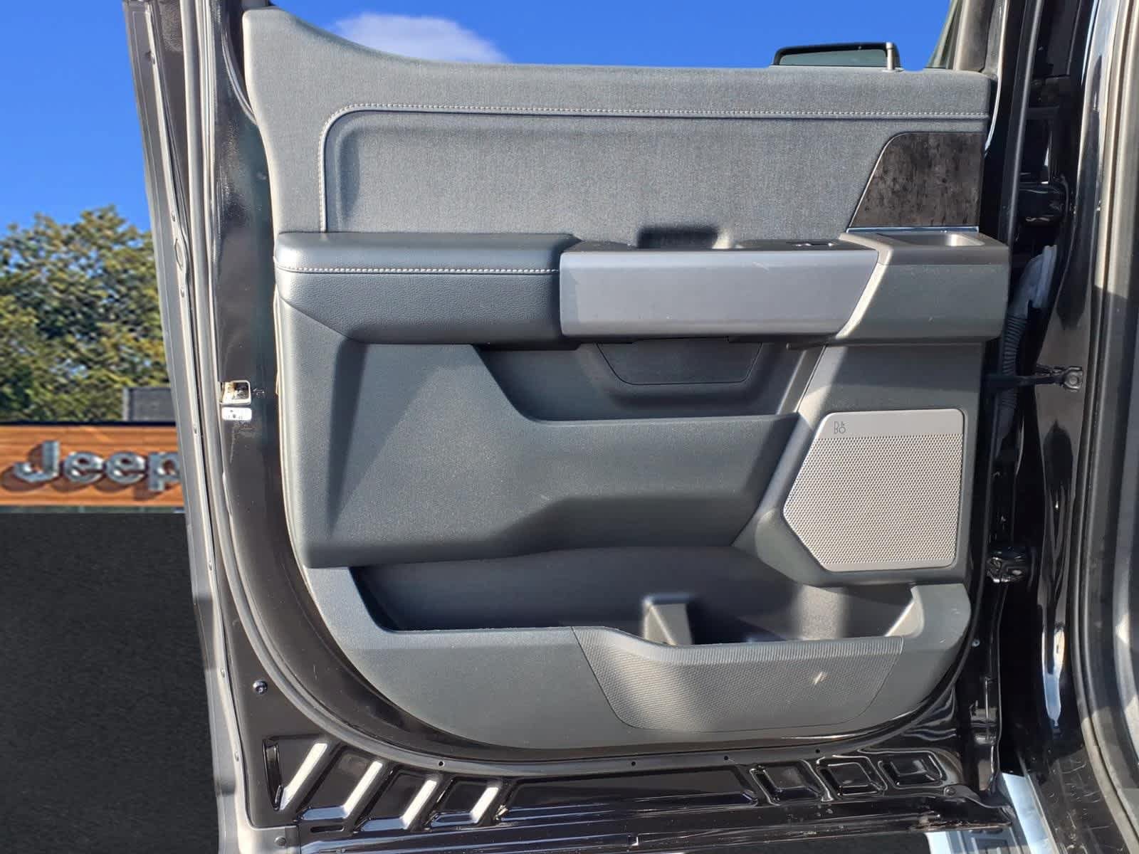 Used 2022 Ford F150 Lariat AWD/4WD image 27