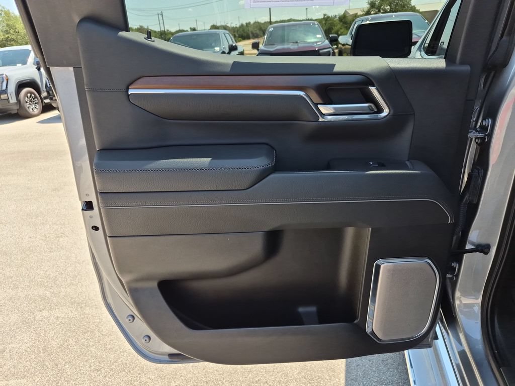 Used 2025 GMC Sierra 1500 Denali AWD/4WD image 35