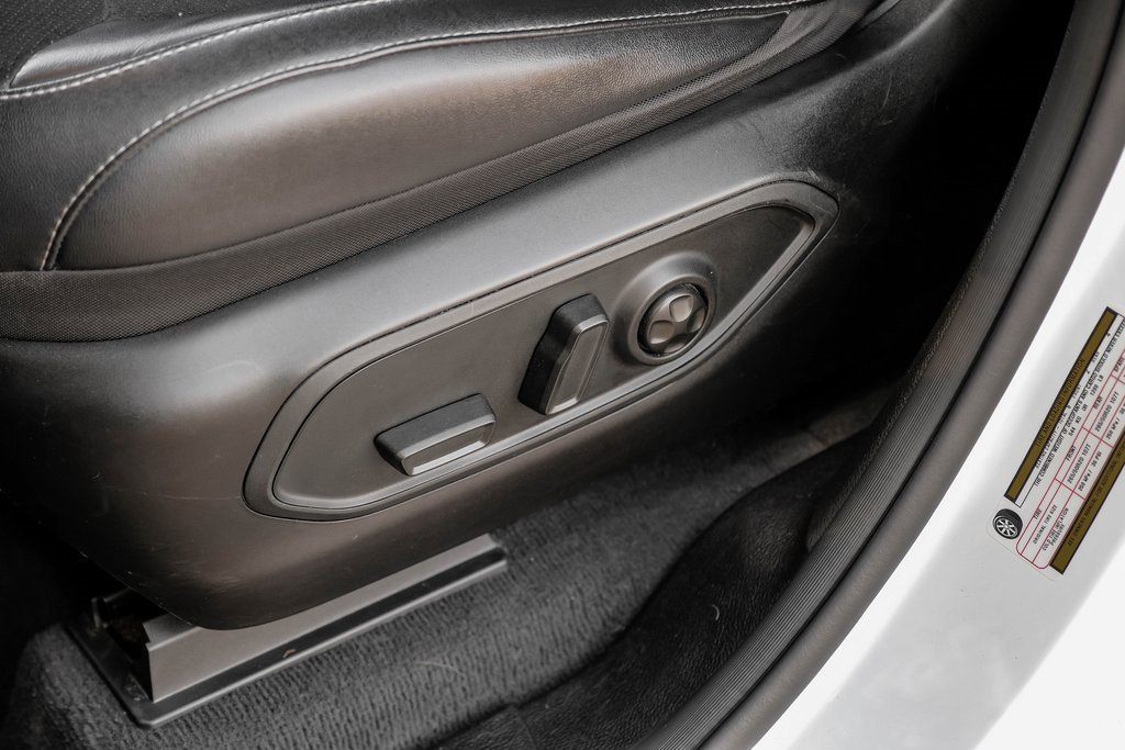 Used 2023 Jeep Grand Cherokee L Laredo image 42